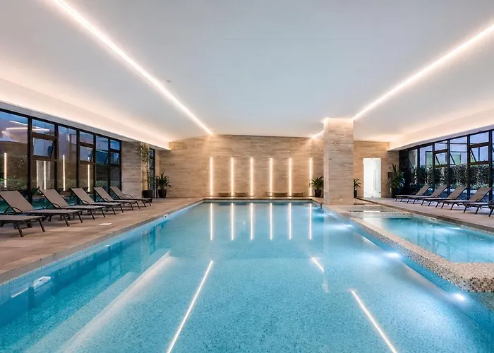 Luxury 1br W Pool, Jacuzzi, Near Antara Holiday home Mexico City