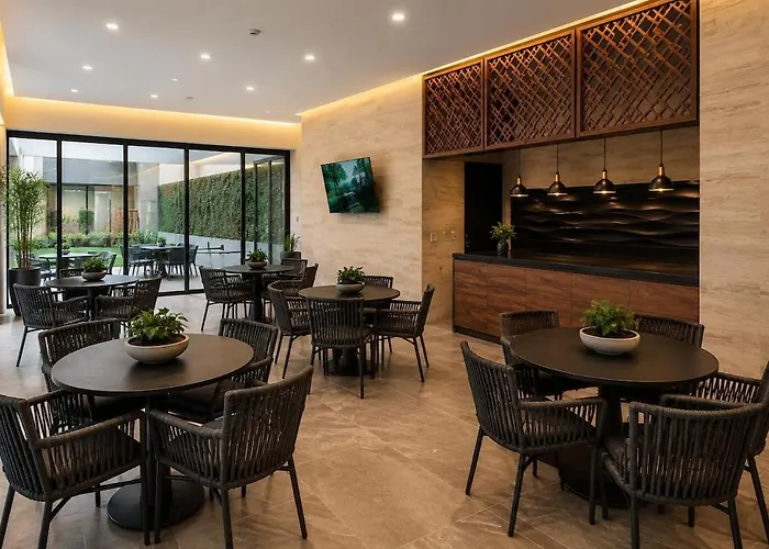 Luxury 1br W Pool, Jacuzzi, Near Antara Holiday home *